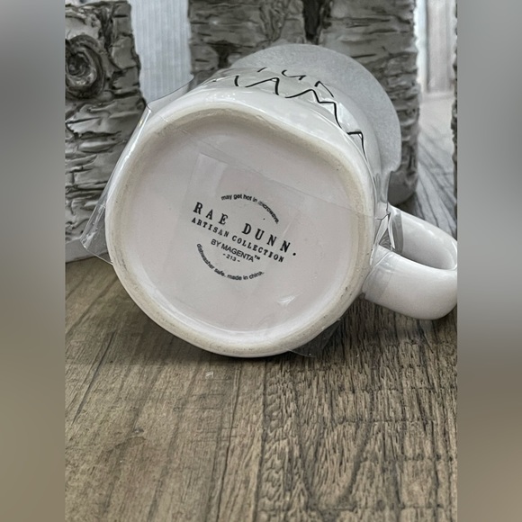 Brand NEW w/Tags Rae Dunn FUR MAMA Mug with Puppy Topper - Picture 3 of 6